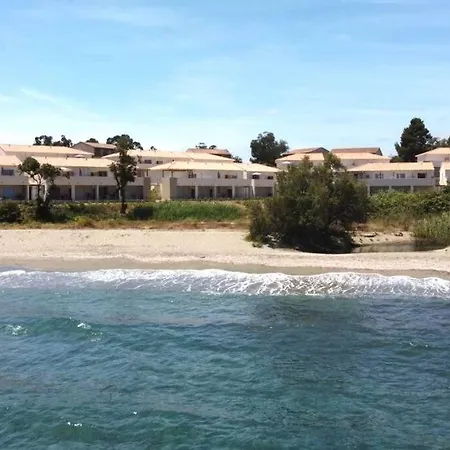 2 Personnes Vue Et Pieds Dans L'eau N113 Apartmán *